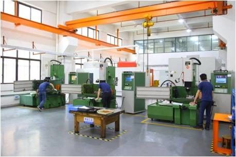 Dongguan Howe Precision Mold Co., Ltd. কারখানা উত্পাদন লাইন